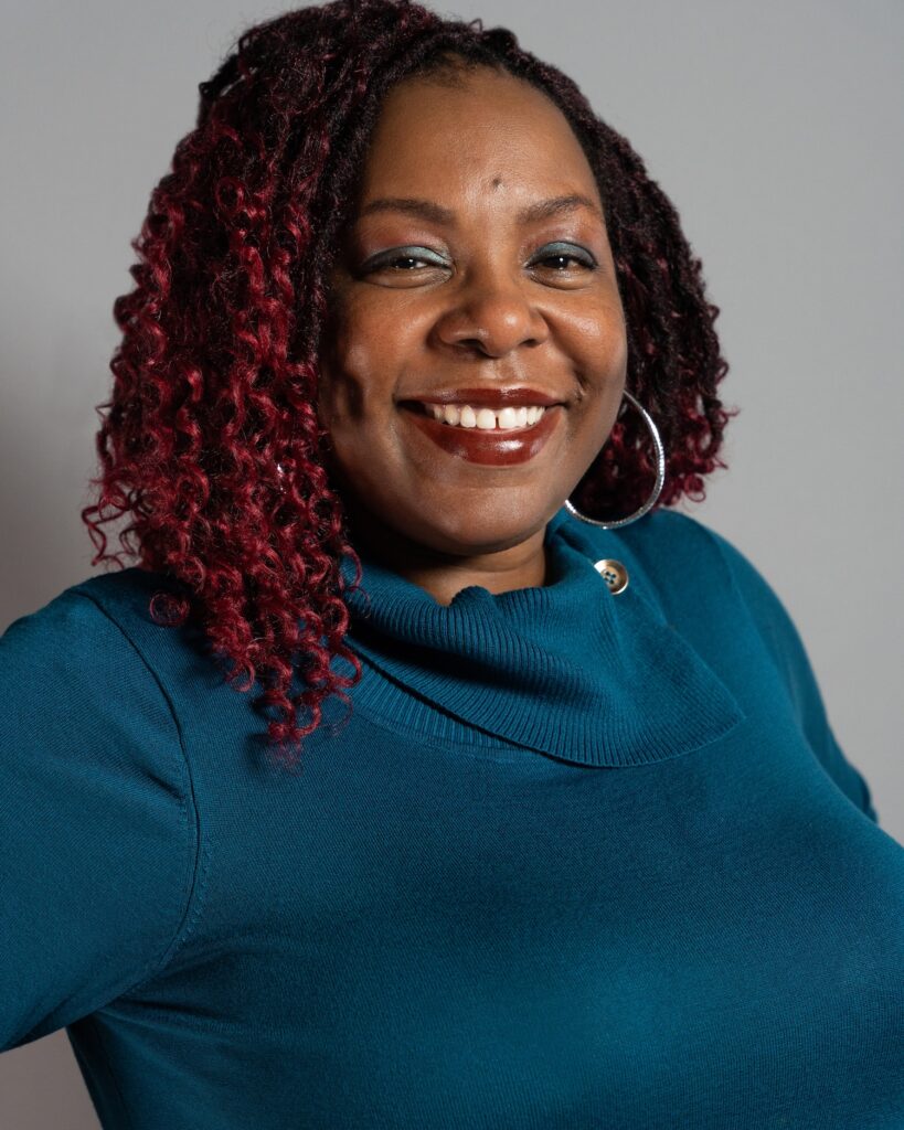 Dee Selmore